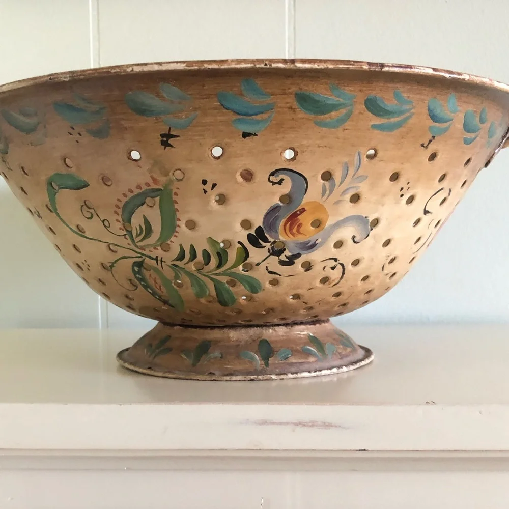 Farmhouse - Vintage Painted Colander-Folk Art - Picture 6 of 12